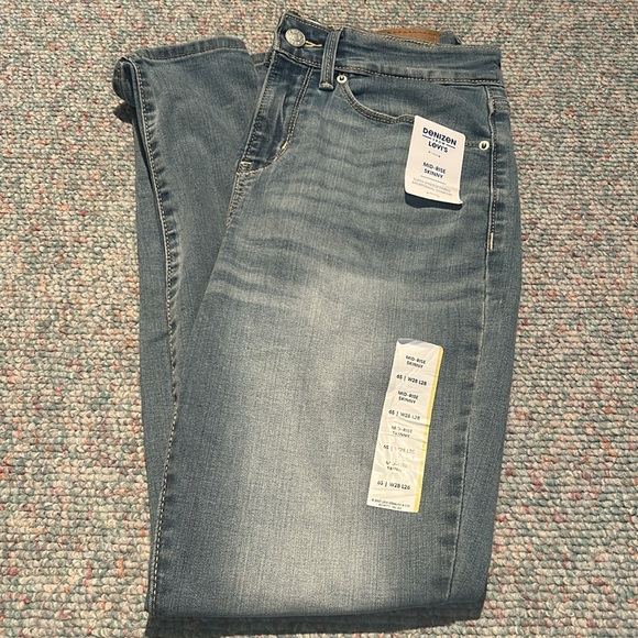 NWT Ladies size 28 Denizen from Levi’s mid rise skinny Jeans - Picture 10 of 10
